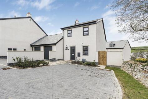 Chough Close, Trevemper, Newquay