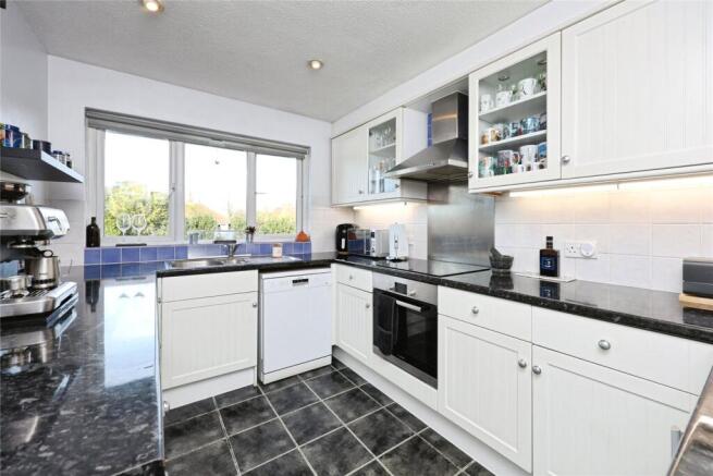 Grasmere Avenue, Ryde, Isle of Wight, PO33 photo 4