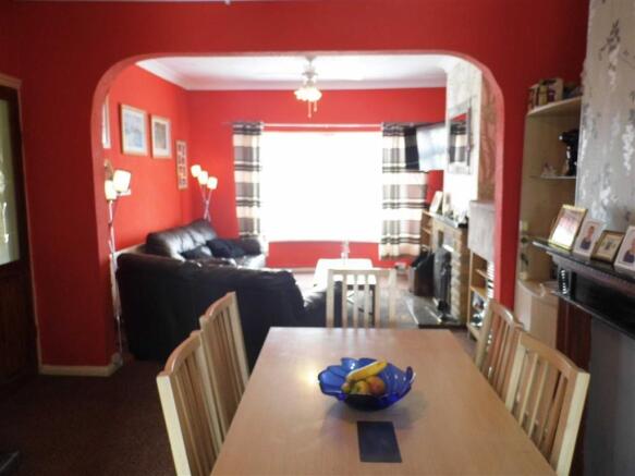LOUNGE/DINER