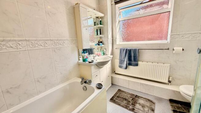 3 bed Detached for sale Image 11