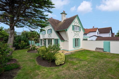 West Drive, Thornton-cleveleys, FY5 2BJ