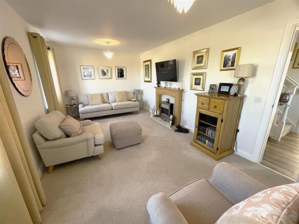 3 bed Detached for sale Image 4