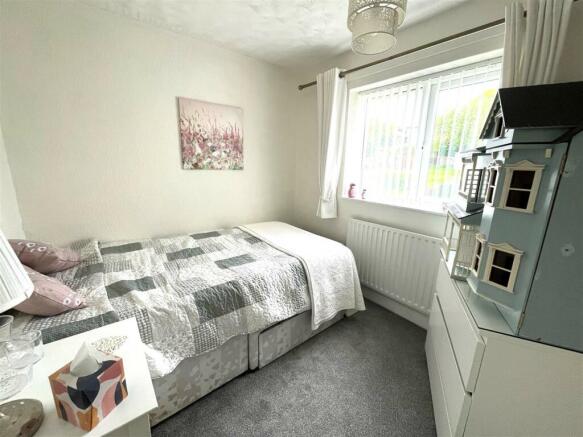 56 hardie avenue (16).jpeg