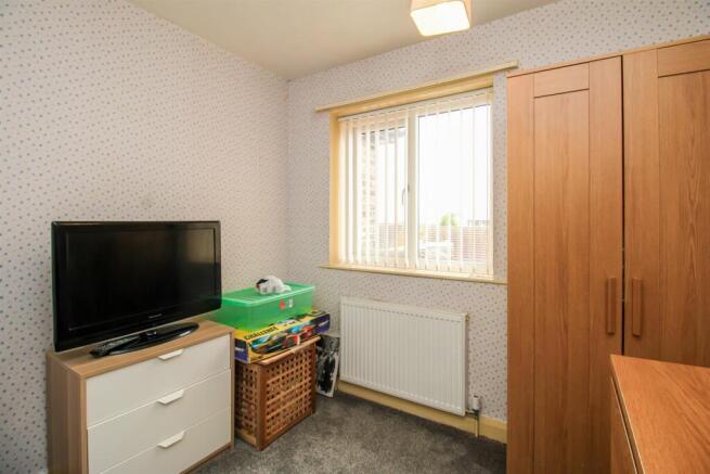 3 bed Town House for sale Image 9