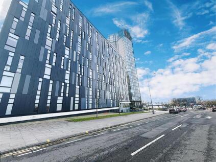 Plaza Boulevard, Liverpool
