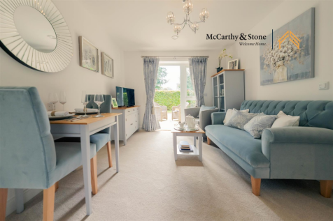 Albert Court, Reading Road, Henley On Thames, Oxfordshire RG9 4HE