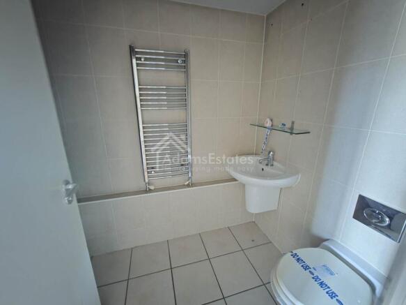 1 bed Flat for sale Image 4