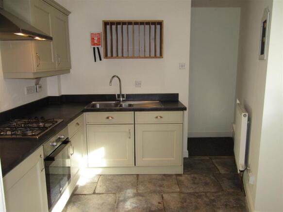3 bed House for sale Image 6