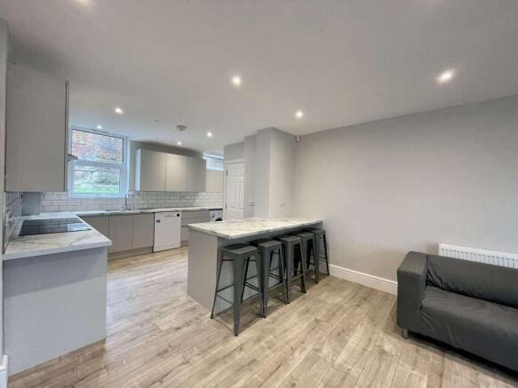 51_Spring_Hill_Road