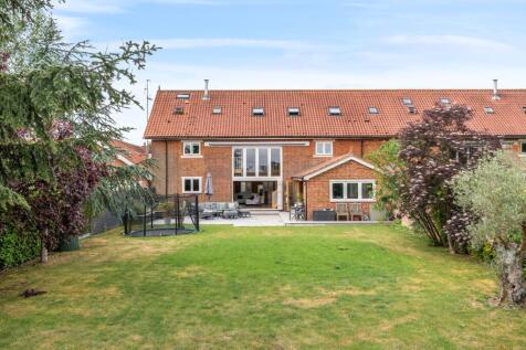 Burton End, Burton Barns, CM24