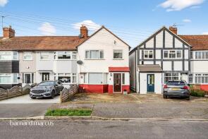 122, Buckland Way, Worcester Park KT4 8NP