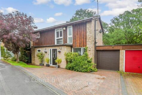 Stuart Way, East Grinstead, West Sussex