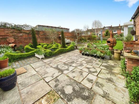 76f66e45-Garden 20and 20Patio.jpg