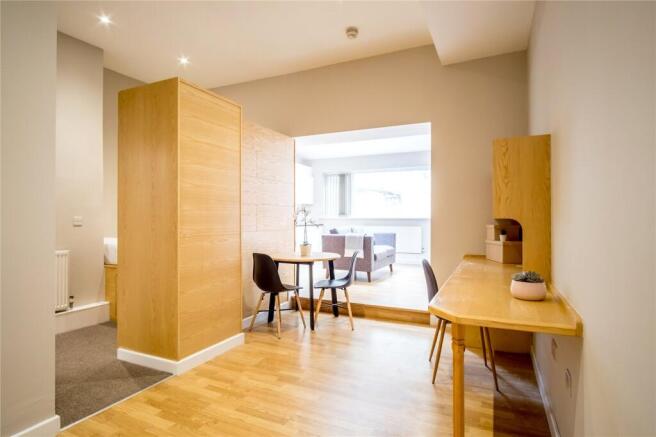 1 bed Apartment to rent Image 9