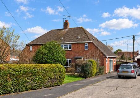 5 Deweys Way, Gillingham, Dorset, SP8 4BW
