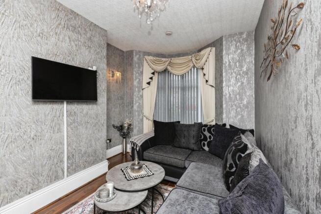 4 bed Terraced for sale Image 4