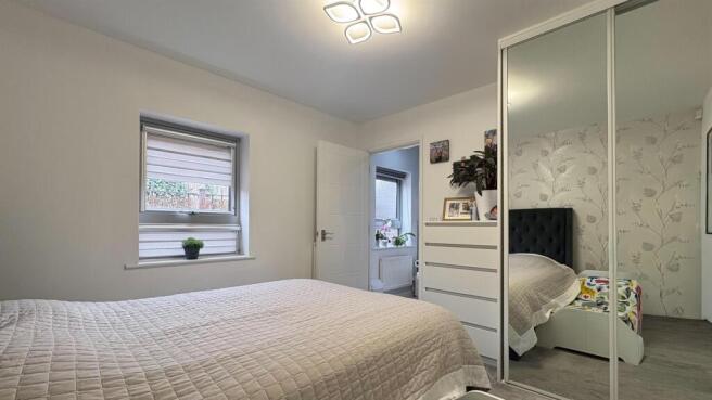Two Bedroom for sale by Barrain London