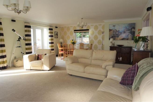 Living / Dining Room