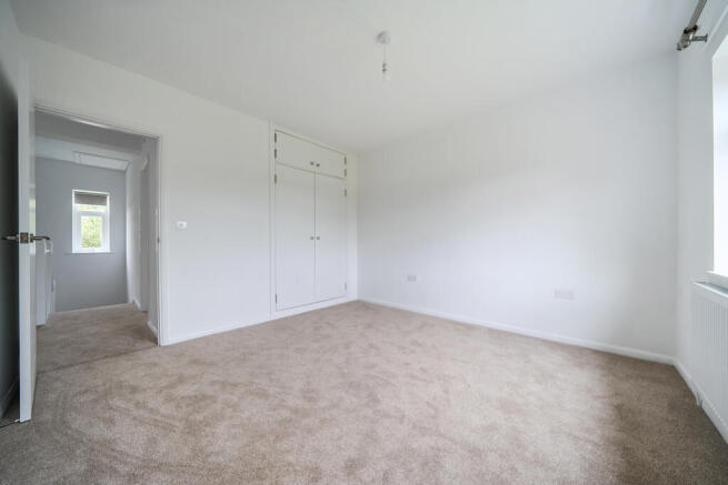 3 bed House to rent Image 11