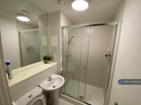 Master Bedroom En-Suite