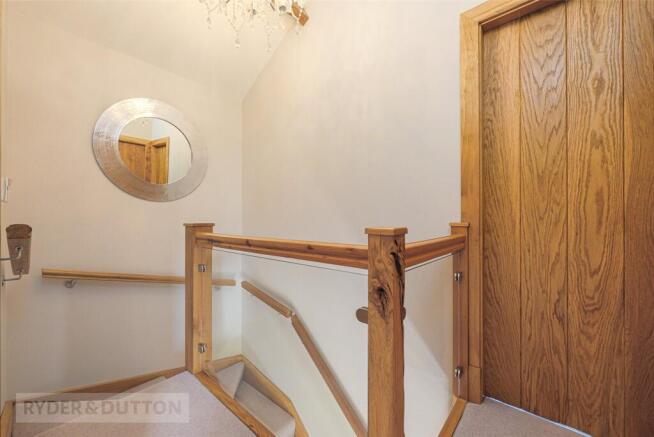 3 bed Semi-Detached for sale Image 12