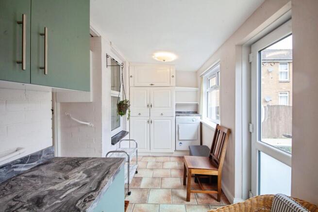 3 bed Terraced for sale Image 7