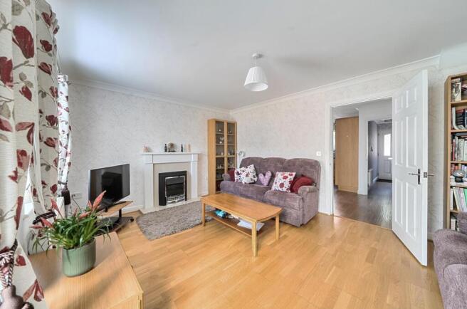 3 bed Semi-Detached for sale Image 5