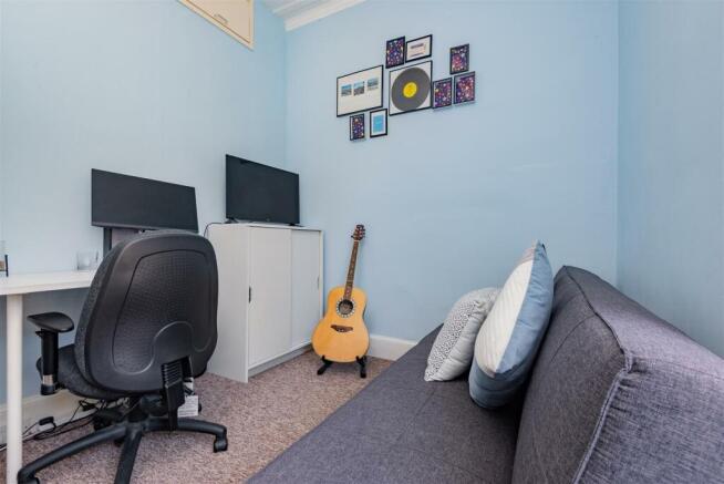 1R 60 Abbotsford Street Dundee-7.jpg