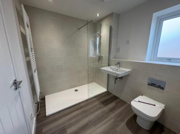 2 bed Semi-Detached Bungalow for sale Image 4