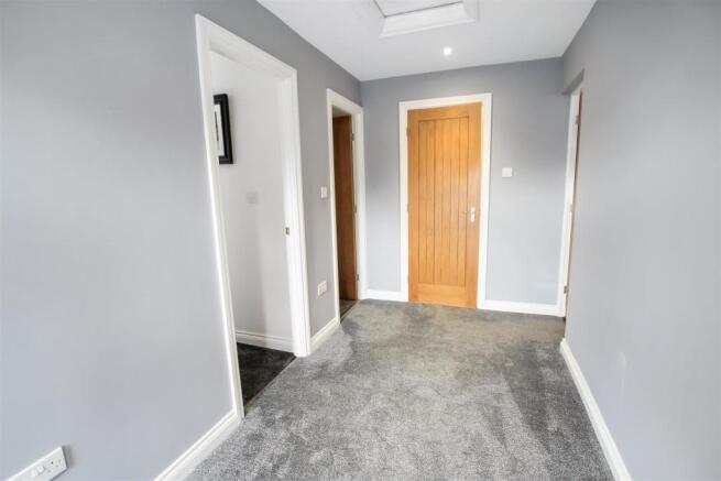 Hallway.jpg