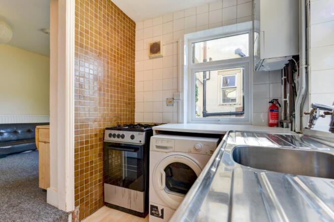 KITCHEN (2)