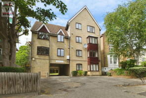Flat 1, 24 Wyndham Lodge, The Grove, Isleworth TW7 4RW