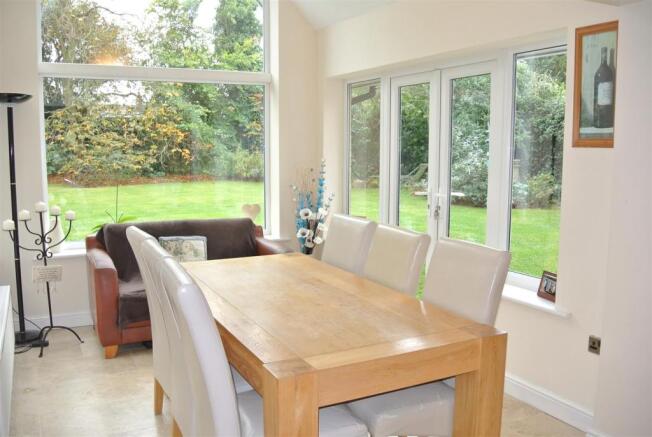 Dining Room.JPG