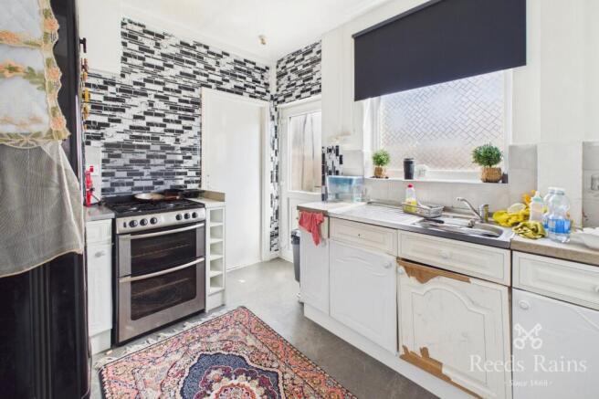 3 bed Semi-Detached for sale Image 7