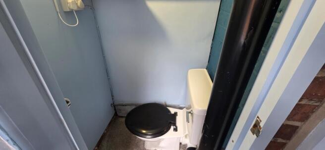 downstairs wc