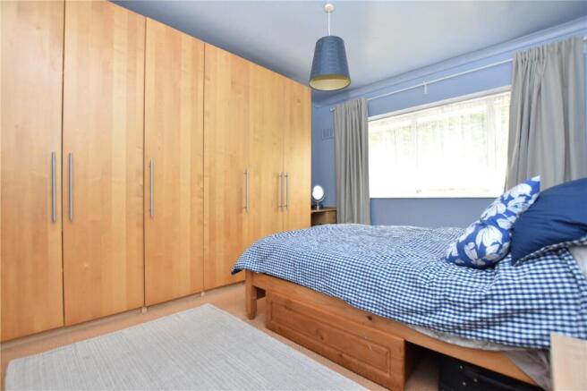 2 bed Apartment for sale Image 6