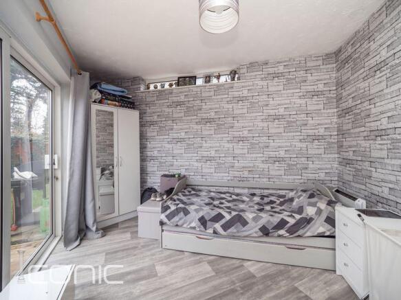 Photo 16