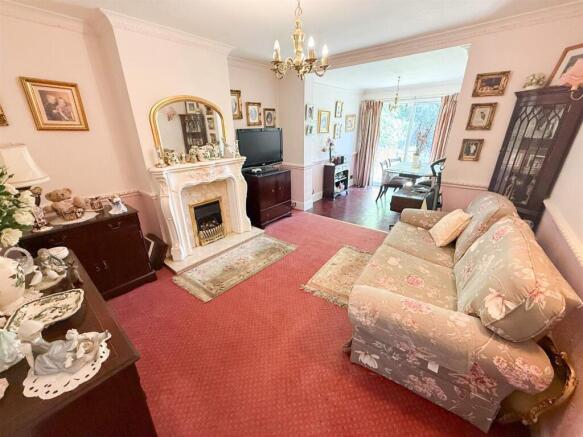 3 bed Semi-Detached for sale Image 4