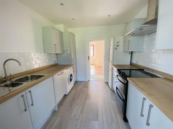 Kitchen: