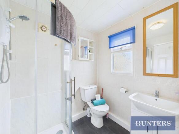 2 bed Chalet for sale Image 8