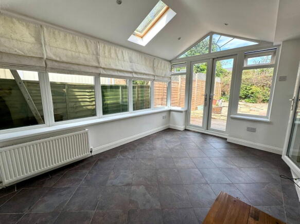 2 bed Semi-Detached Bungalow for sale Image 9