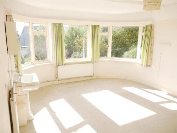 tranters bedroom 2.JPG