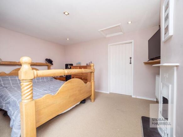 Bedroom 1 Alte...