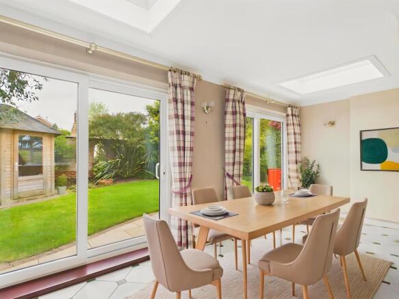 3 bed Detached for sale Image 6