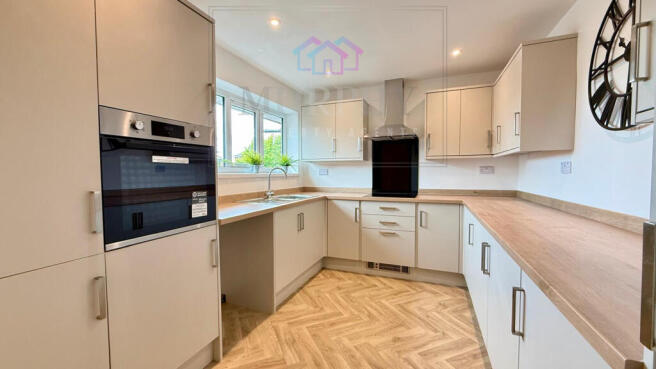 3 bed Bungalow for sale Image 9