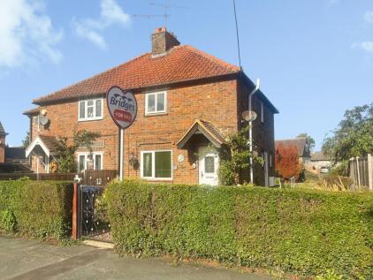 Pine View Close, Badshot Lea, Farnham, Surrey, GU9