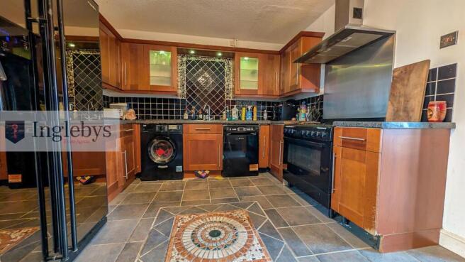 4 bed Terraced for sale Image 8