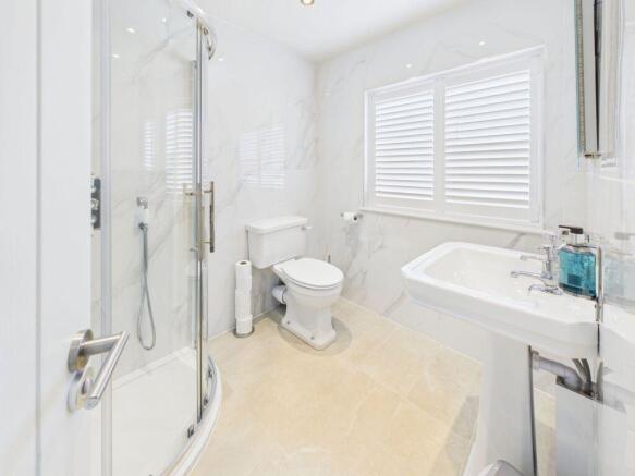 2 bed Apartment for sale Image 8