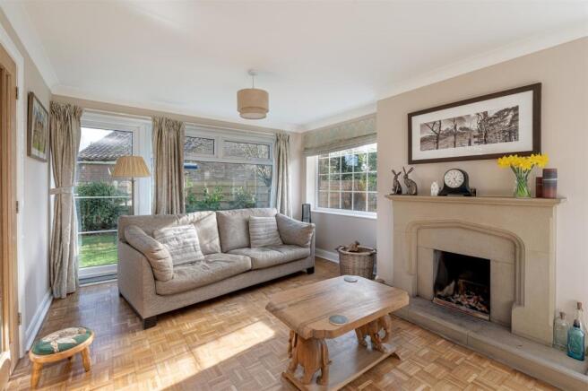 SITTING ROOM