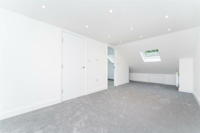 17 Station Road loft.jpg